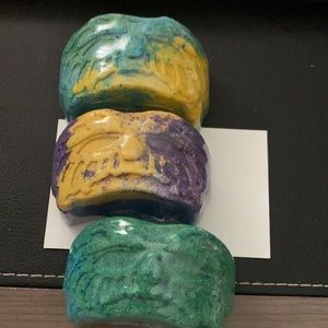 NEW Fragrant Jewels BathBomb- Carnival